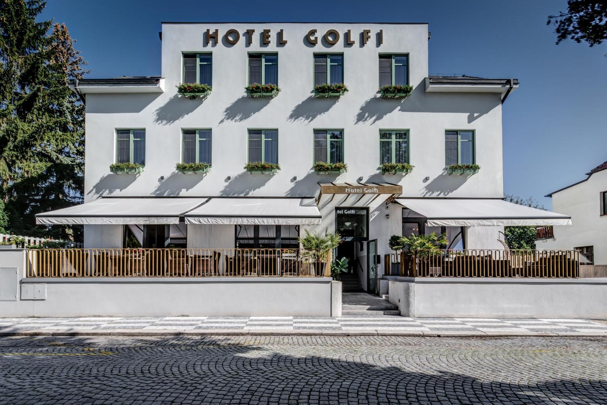 Hotel Golfi Podebrady Exterior photo